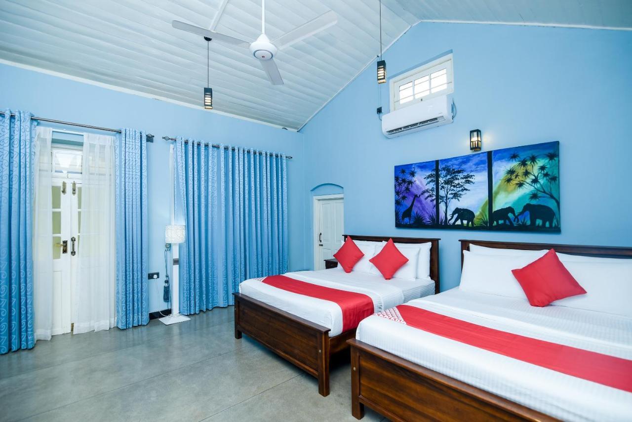 Man Mountain Villa Matale Esterno foto